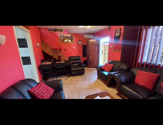 3 BEDROOM DUPLEX FOR SALE IN WHETSTONE